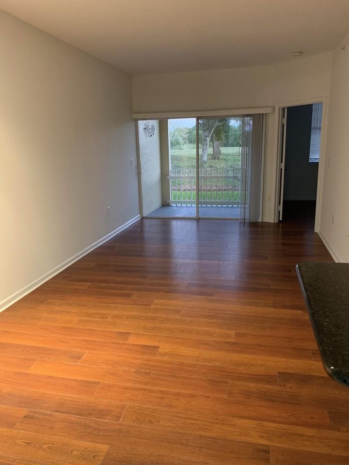 2080 Greenview Shores Blvd #404 - Photo 4 of 9
