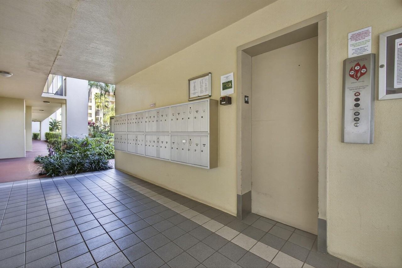 3590 Via Poinciana #202 - Photo 5 of 50