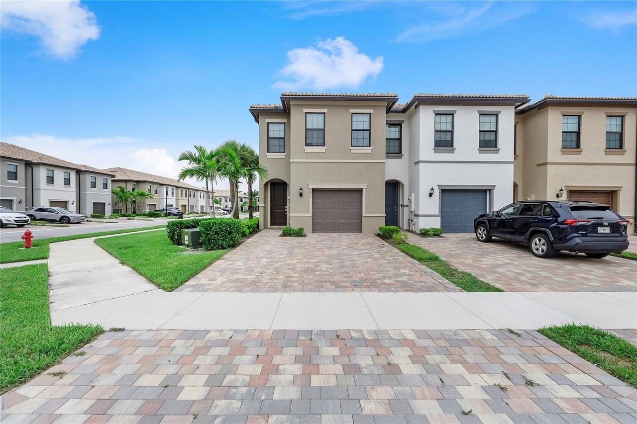 4851 Indio Trl - Photo 2 of 25