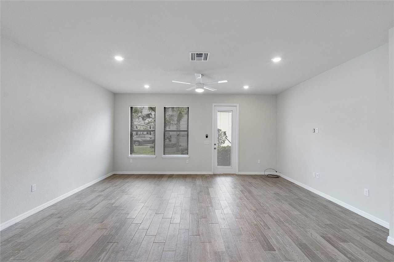 4851 Indio Trl - Photo 5 of 25