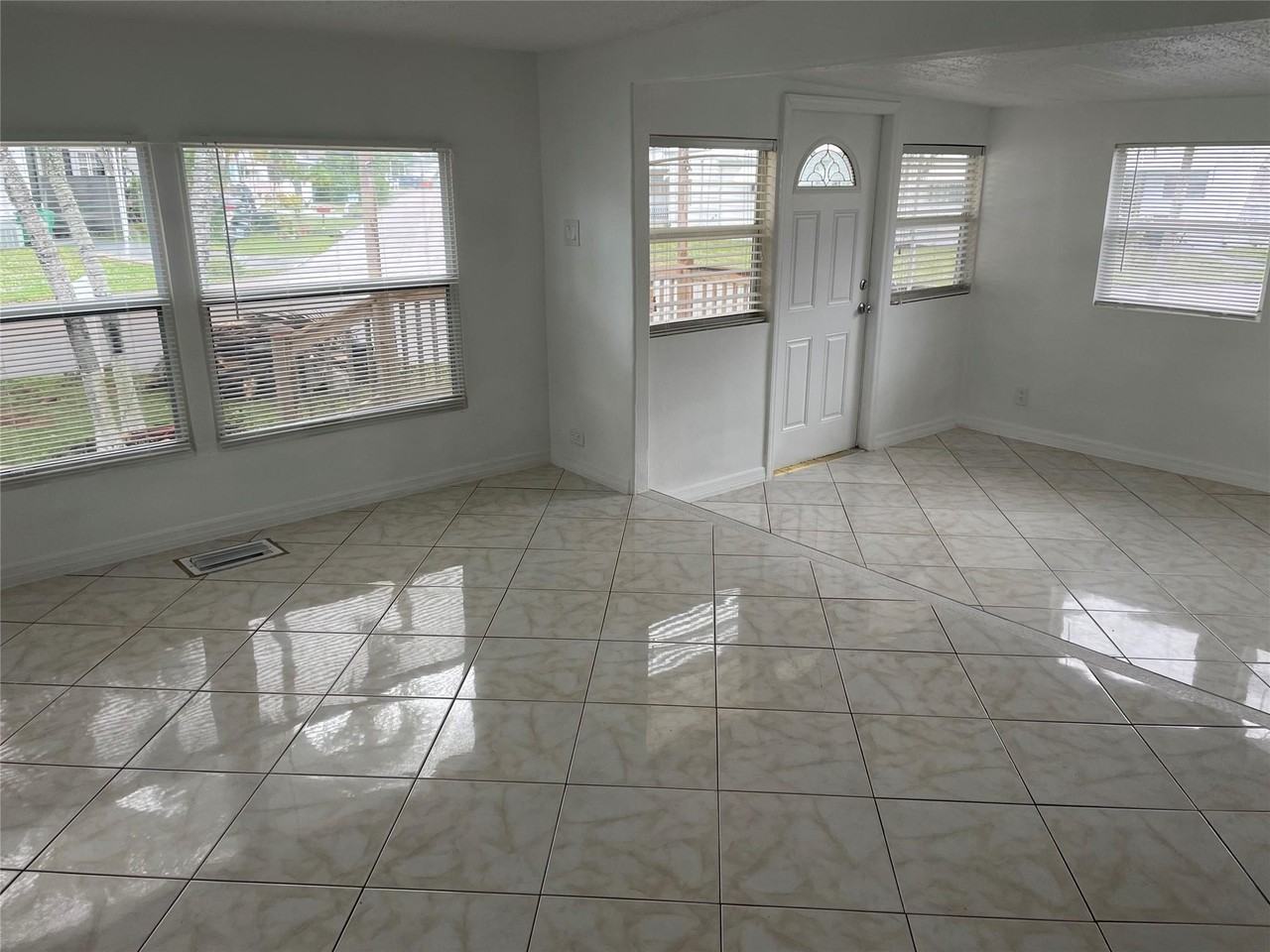 8580 Sw 23rd Pl - Photo 2 of 15