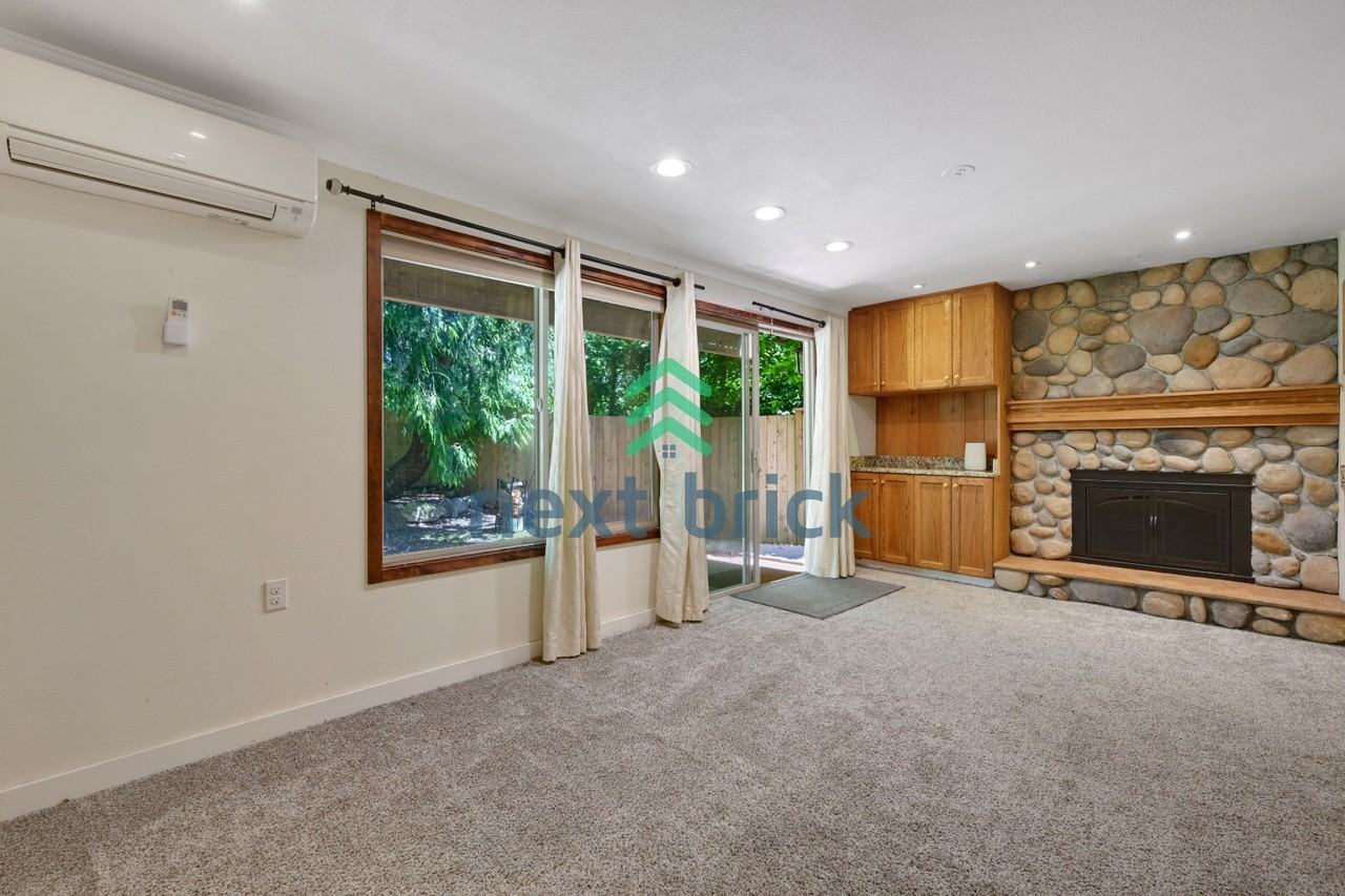 21638 Se 32nd Pl - Photo 5 of 31