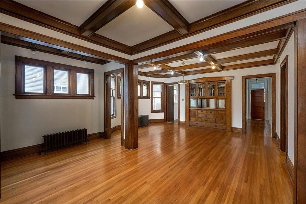 2410 Colfax Ave S - Photo 3 of 28