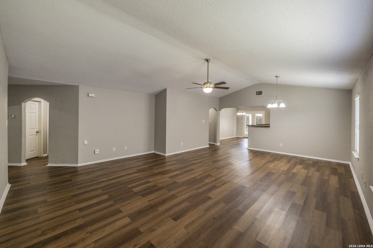 4210 Wensledale Dr - Photo 3 of 25