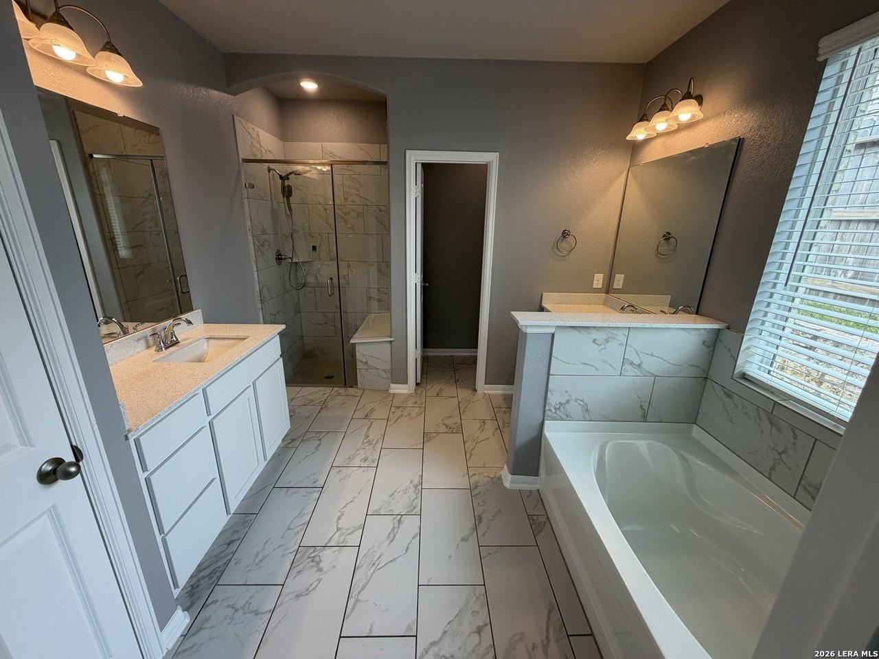3923 Gervasi - Photo 6 of 20