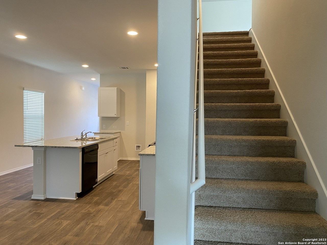 2962 Wolfcreek - Photo 3 of 13