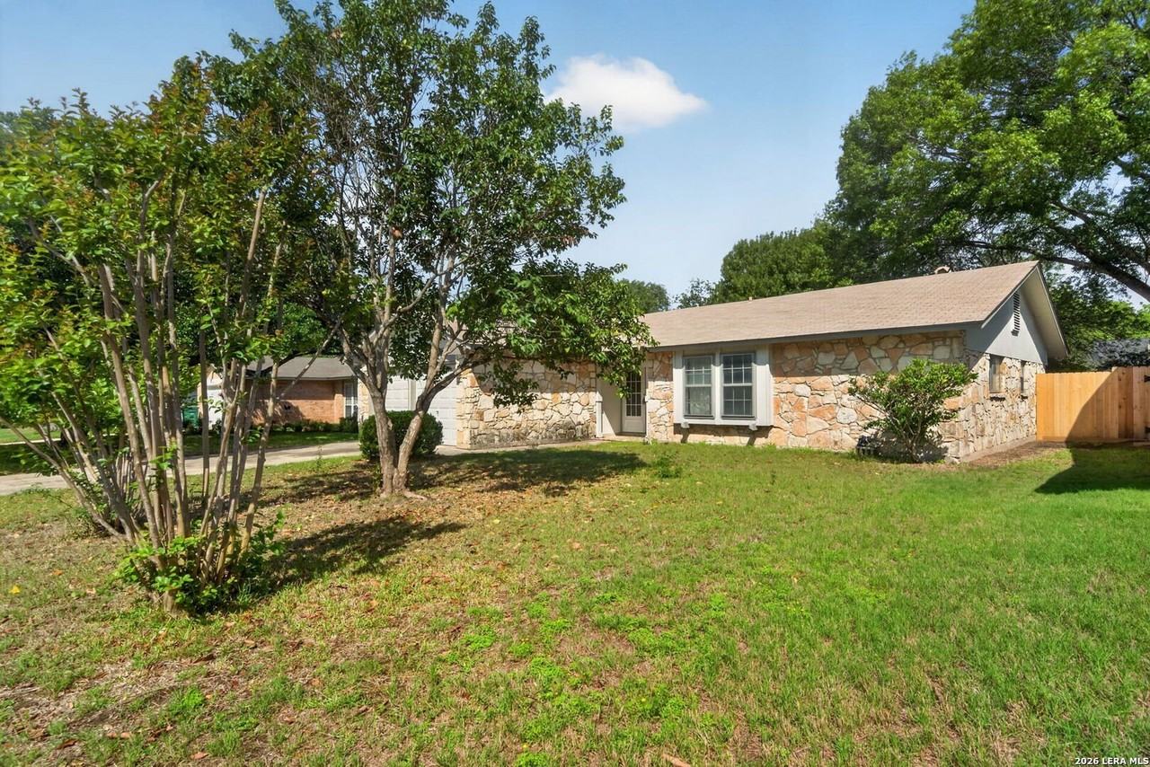 4659 Wetz Dr - Photo 2 of 29