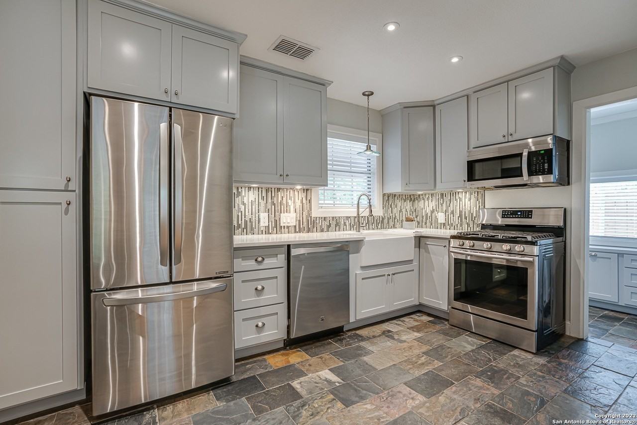 526 Marchmont Ln - Photo 6 of 20