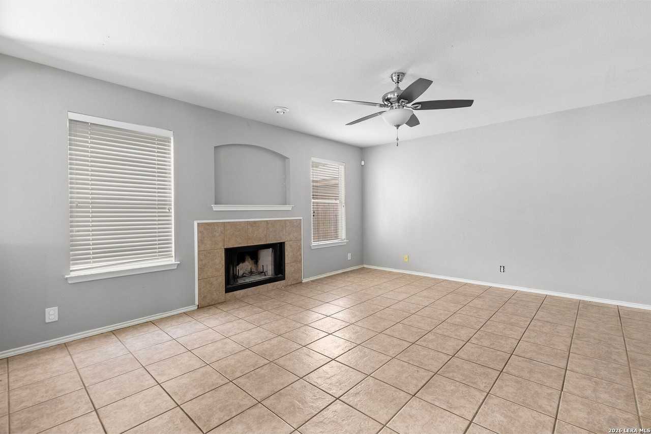 9915 Sandlet Trl - Photo 4 of 26