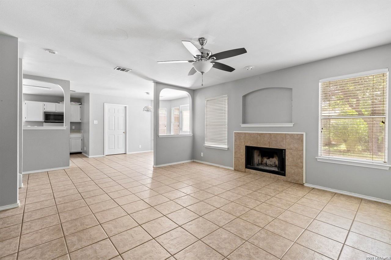9915 Sandlet Trl - Photo 5 of 26