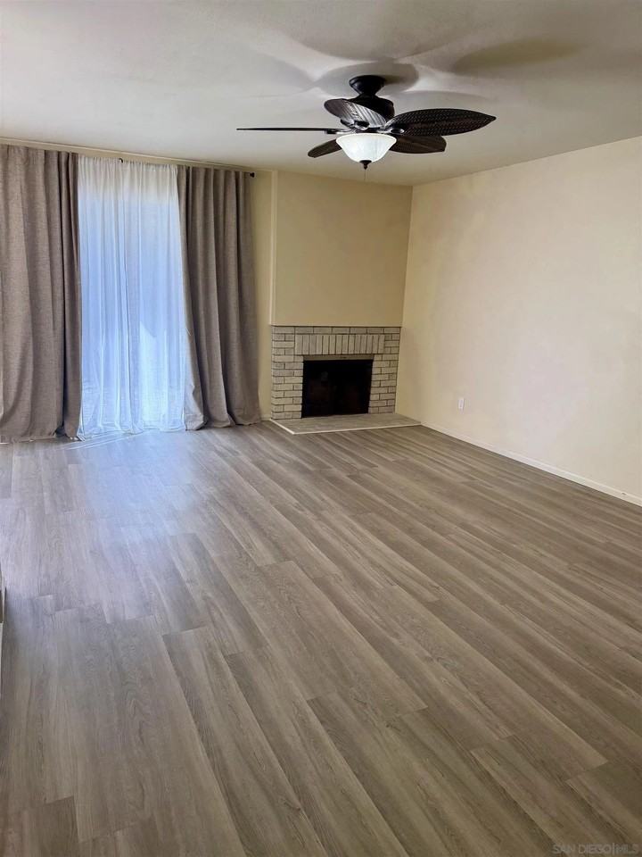 11195 Madrigal St - Photo 2 of 17
