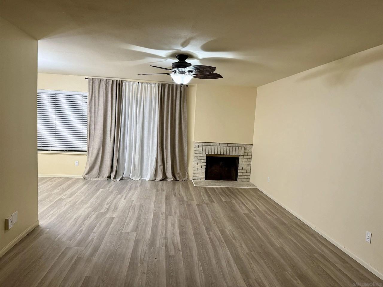 11195 Madrigal St - Photo 4 of 17
