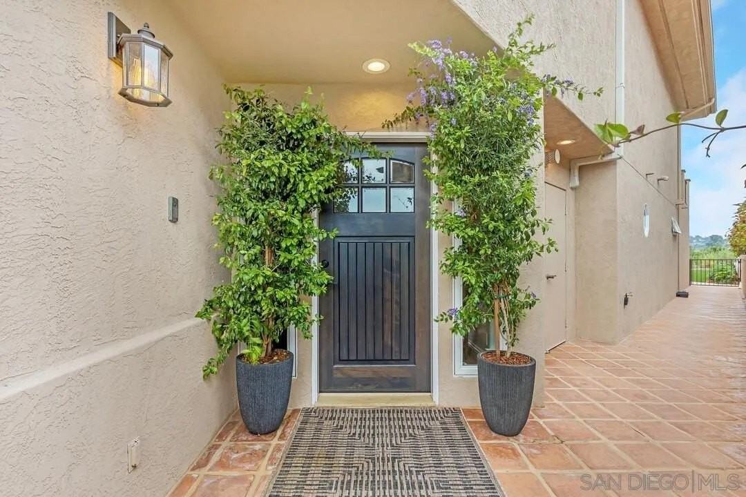 7564 Navigator Cir - Photo 5 of 50