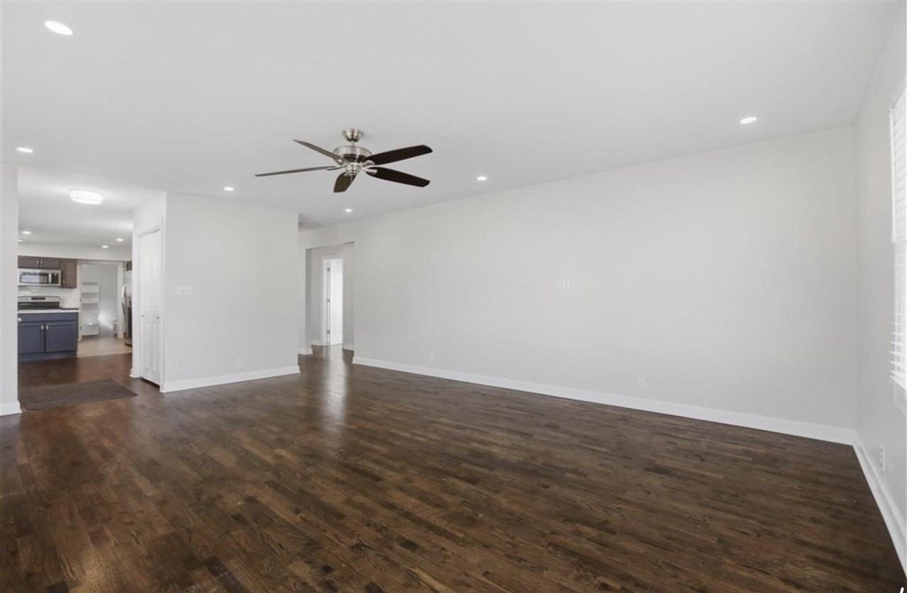 823 S Ridge Dr - Photo 4 of 40
