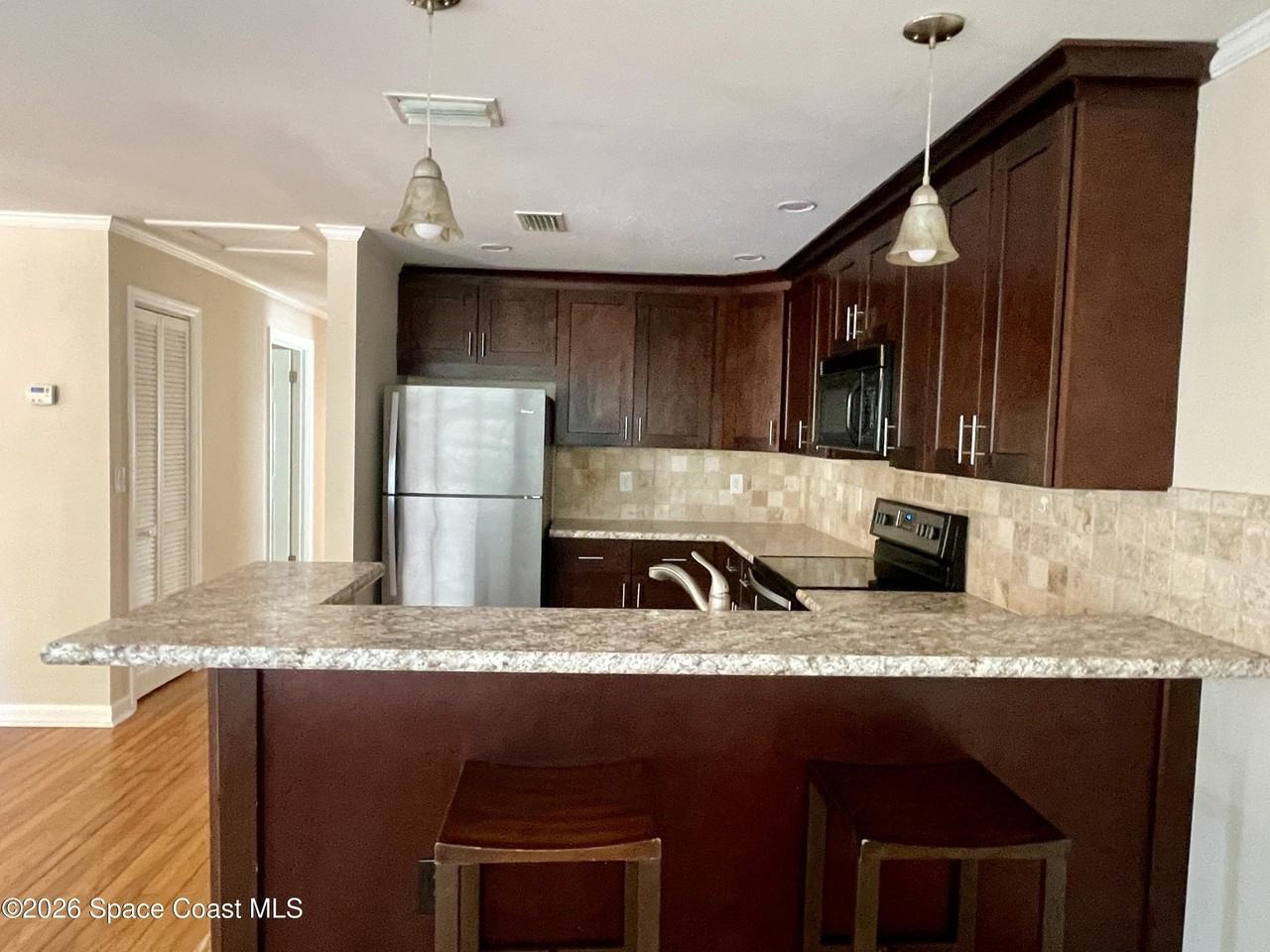 7260 Blue Shore Rd - Photo 5 of 23