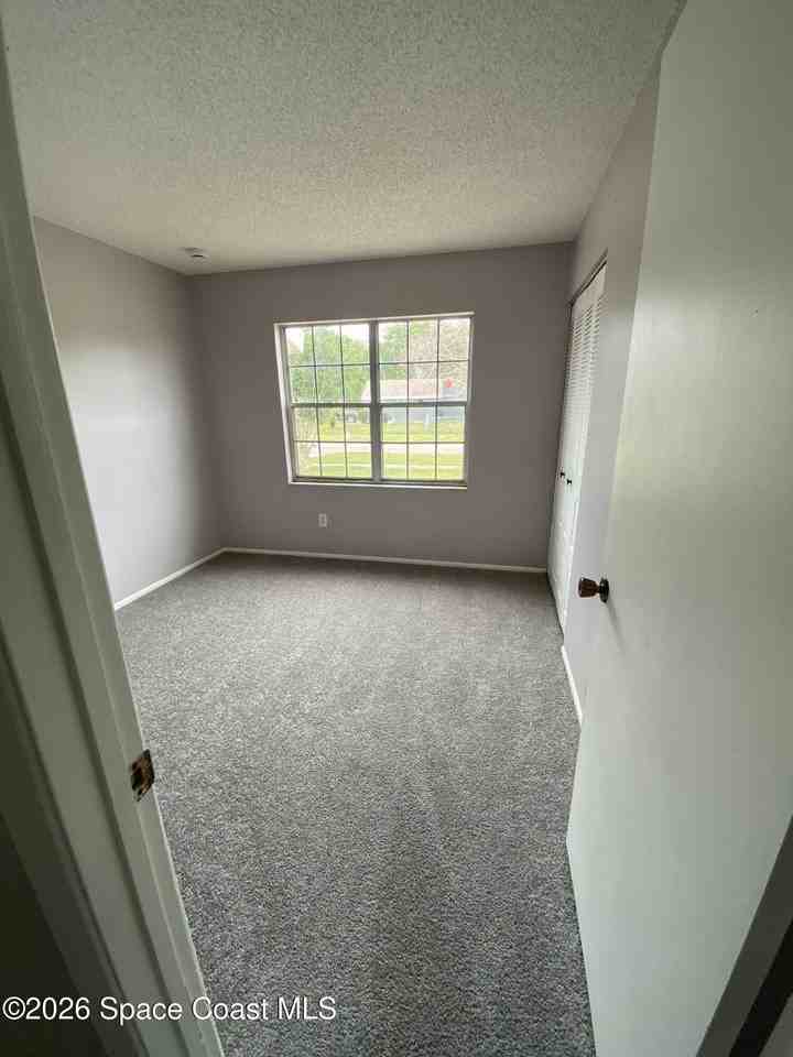 1264 Dawn St Ne - Photo 4 of 14
