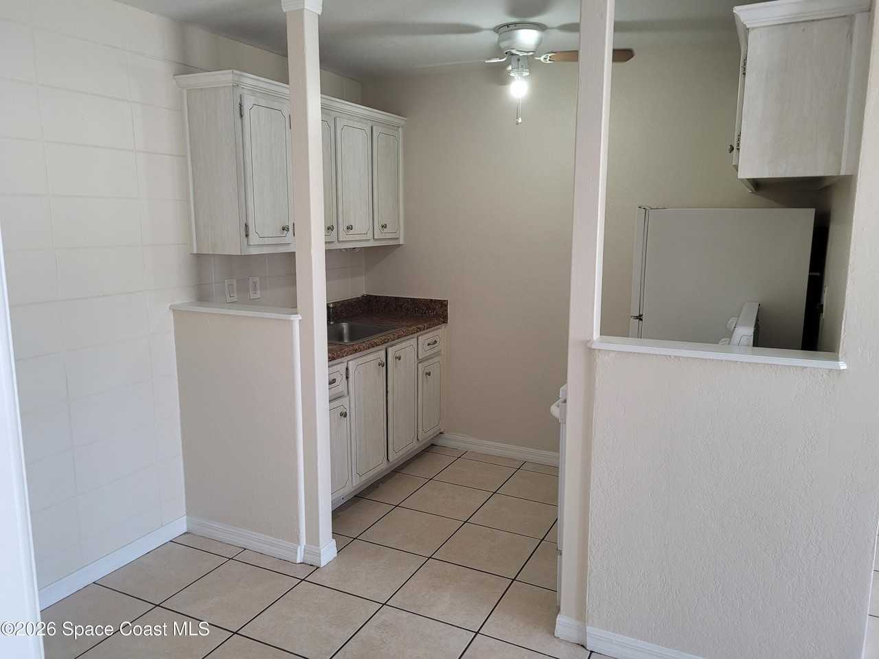 130 Bougainvillea Dr #3 - Photo 2 of 6
