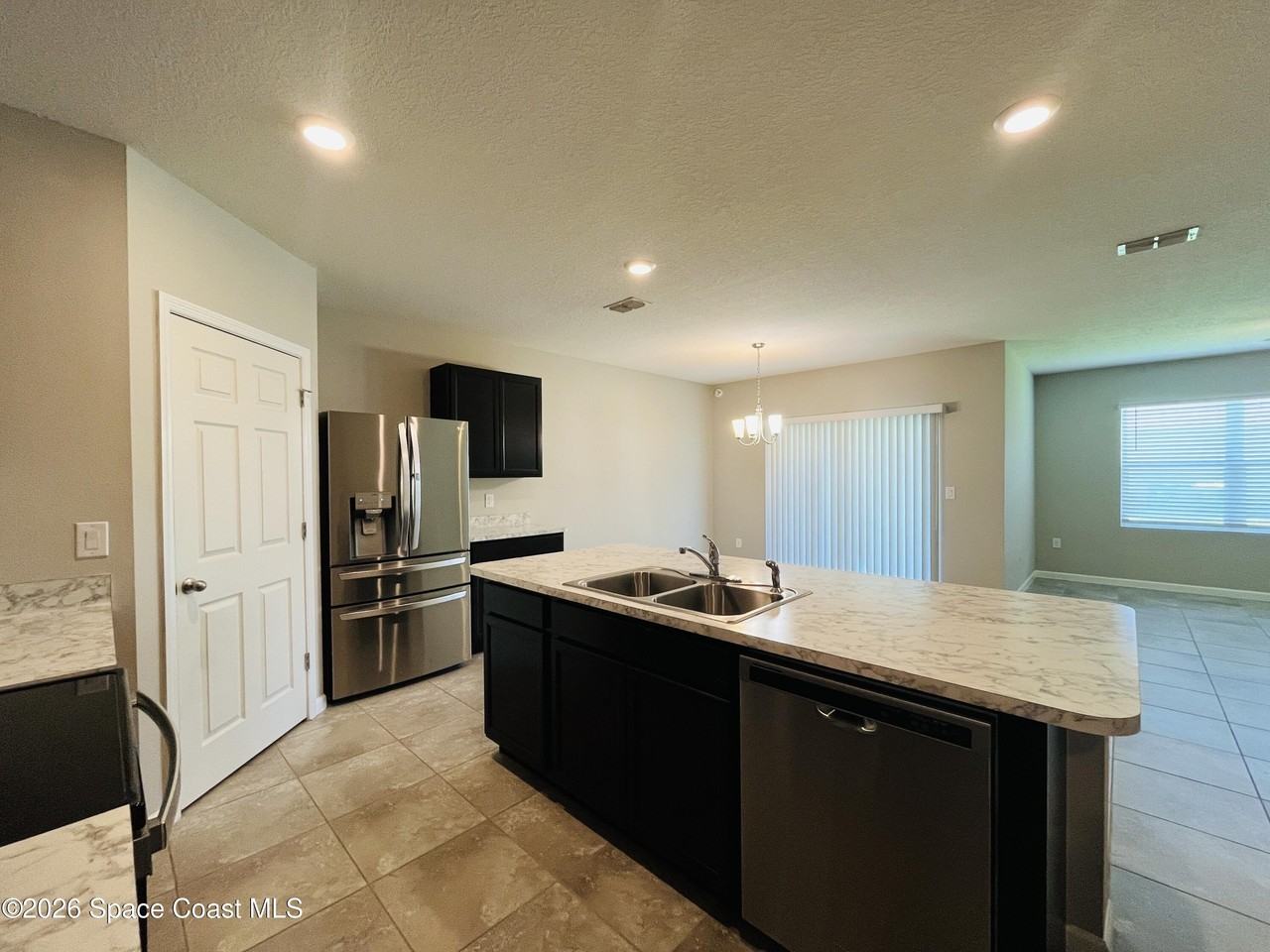 420 Sorrento Dr - Photo 3 of 17