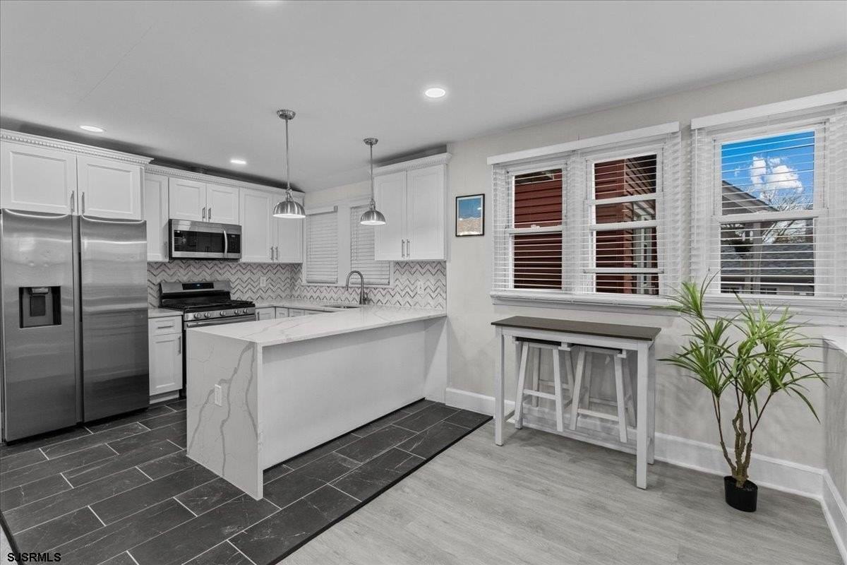 506 N New Jersey Ave #2 - Photo 3 of 16