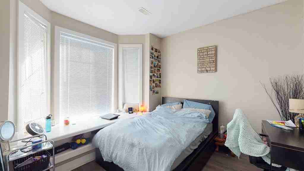 95-97 Fourth Avenue - Photo 7 of 13