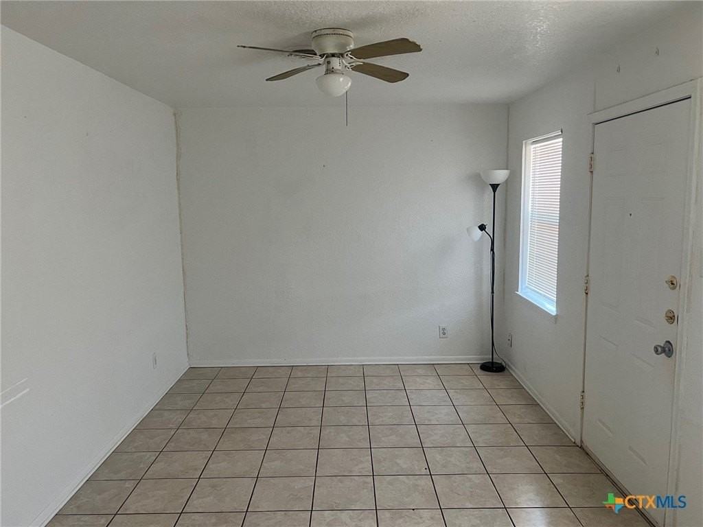 516 Wolf St - Photo 2 of 6