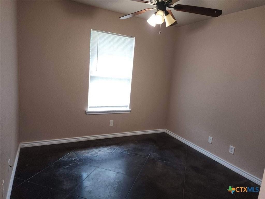 501 Straws Mill Rd #A - Photo 5 of 10
