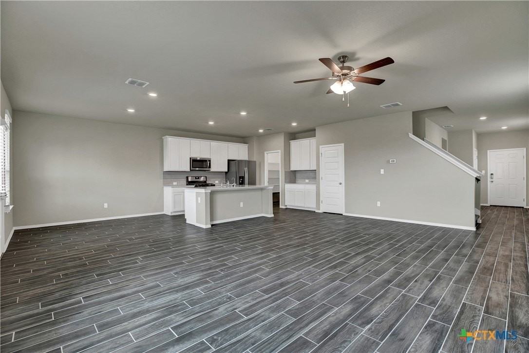 267 Kinsley Way - Photo 6 of 28