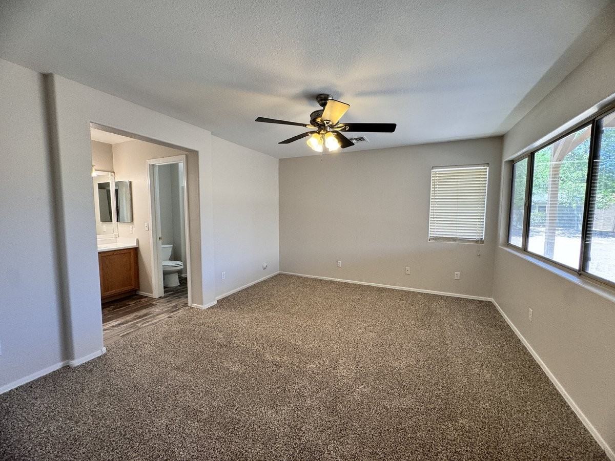 9138 W Ross Ave - Photo 6 of 48