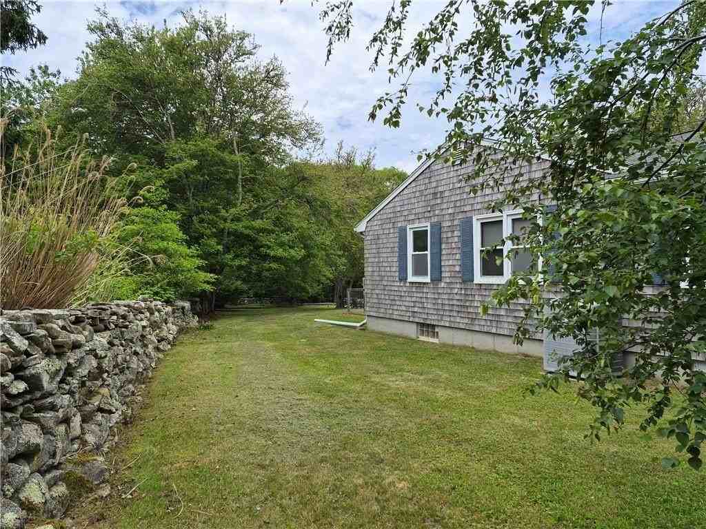 345 Stone Church Rd - Photo 4 of 40
