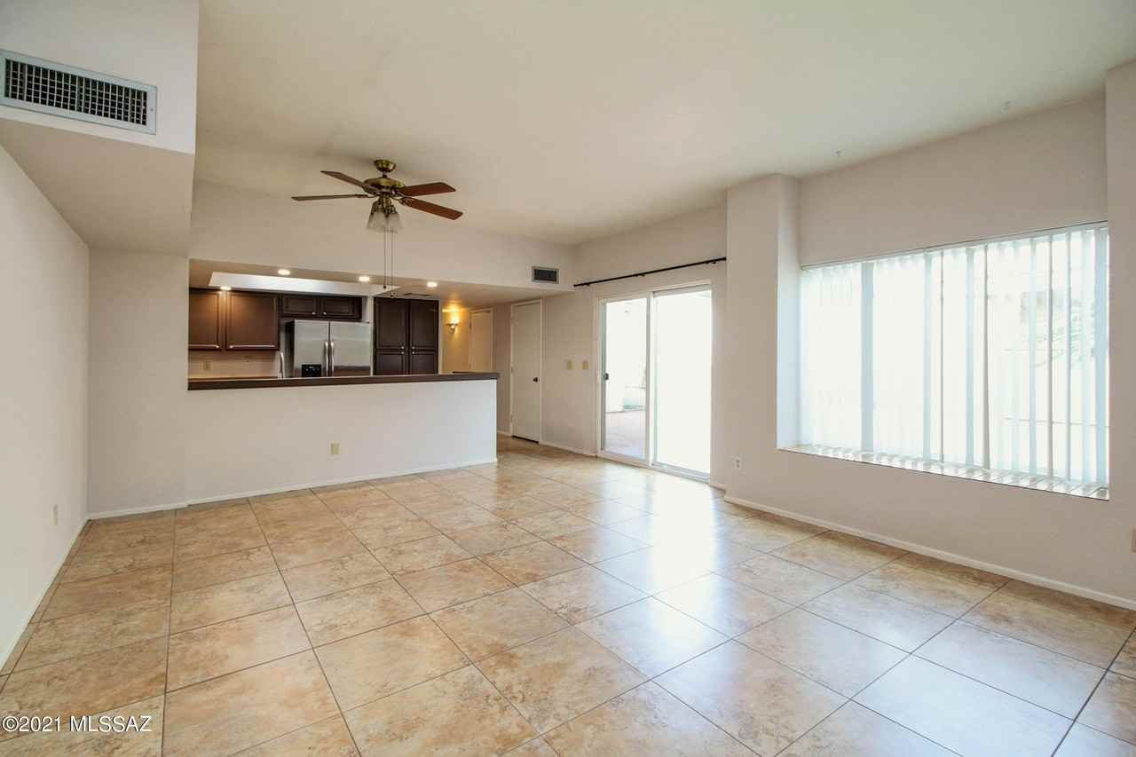 4465 E Mossy Brook Pl - Photo 3 of 9
