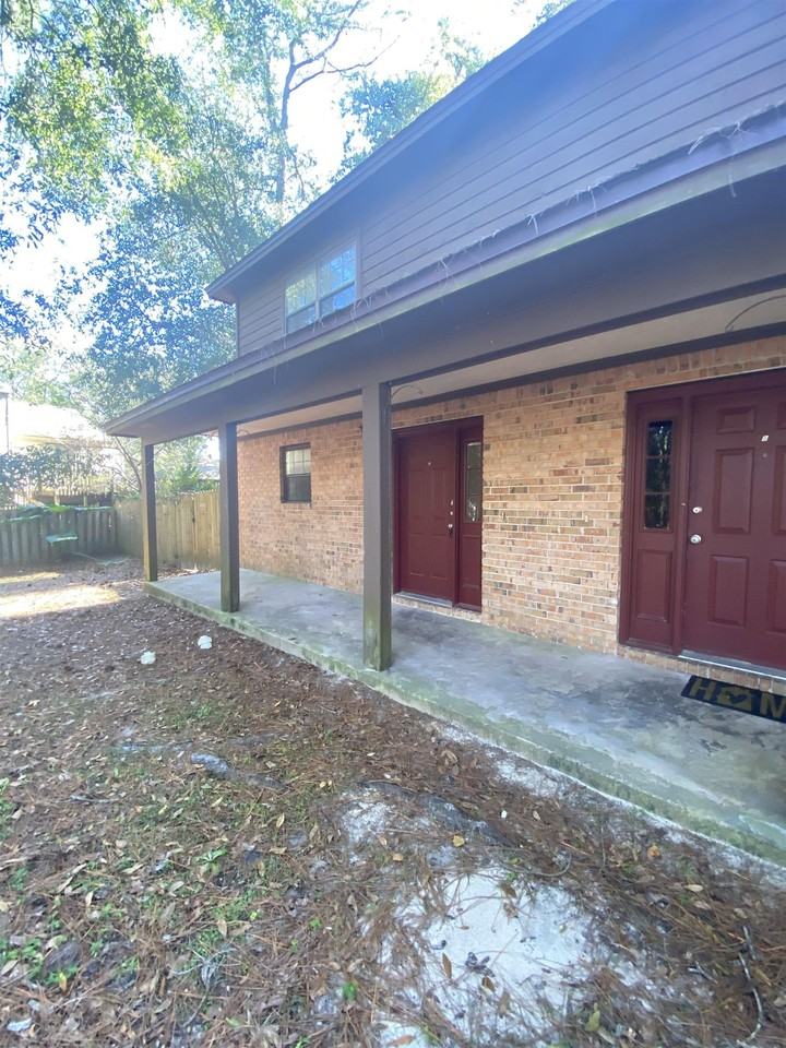 3701 Donovan Dr #B - Photo 3 of 35