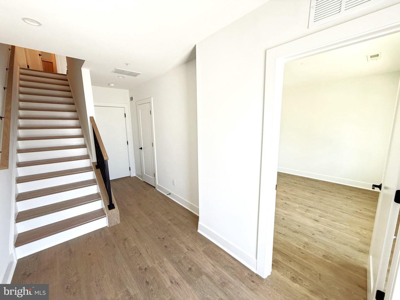33 Lower Service Ct Nw - Photo 7 of 50