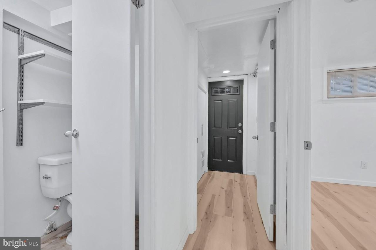 3513 T St Nw #B - Photo 4 of 9