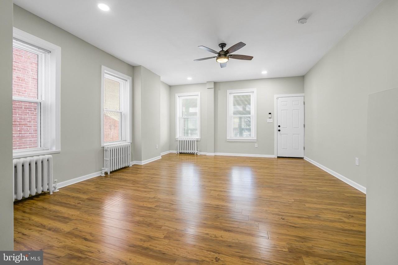 2321 N Tatnall St - Photo 4 of 35