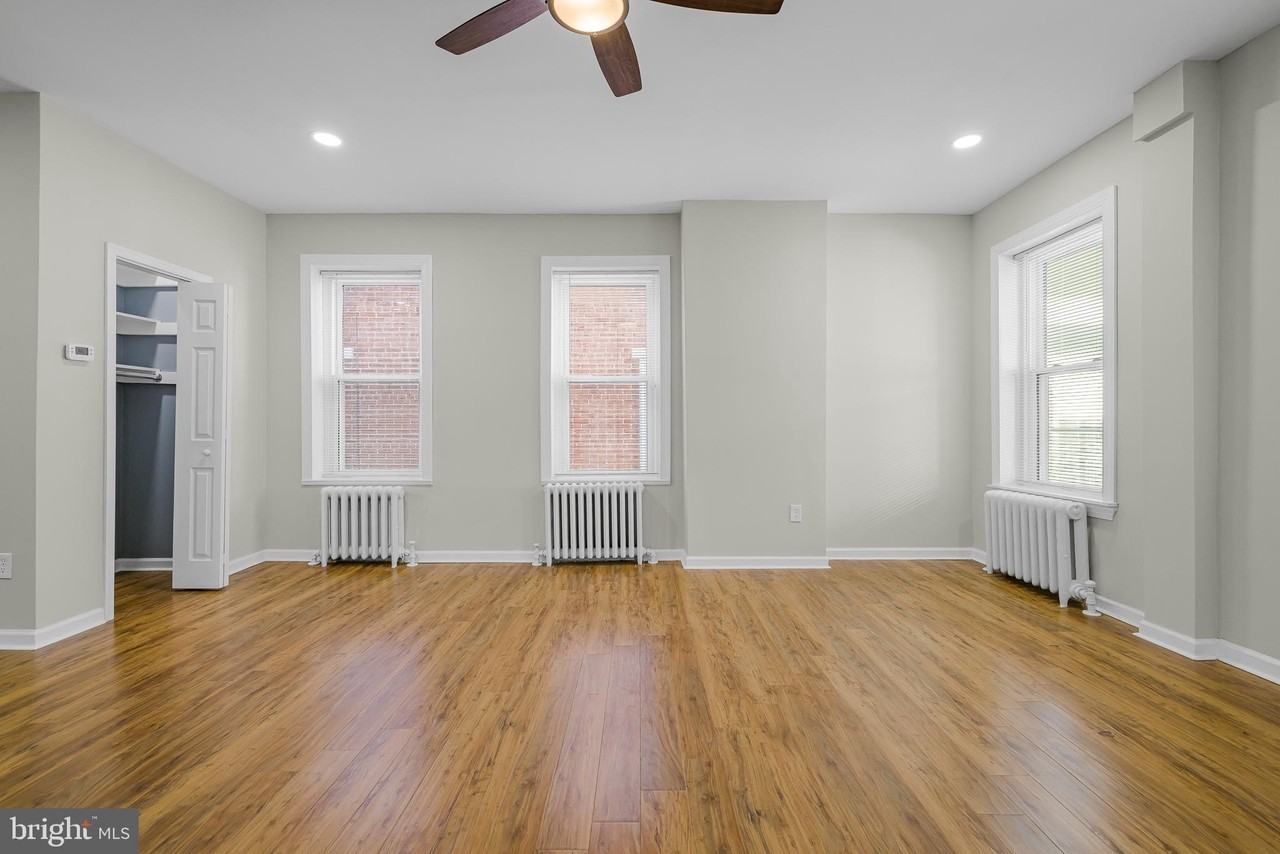 2321 N Tatnall St - Photo 5 of 35