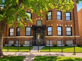 featured image of 6233 S Langley Ave #3N