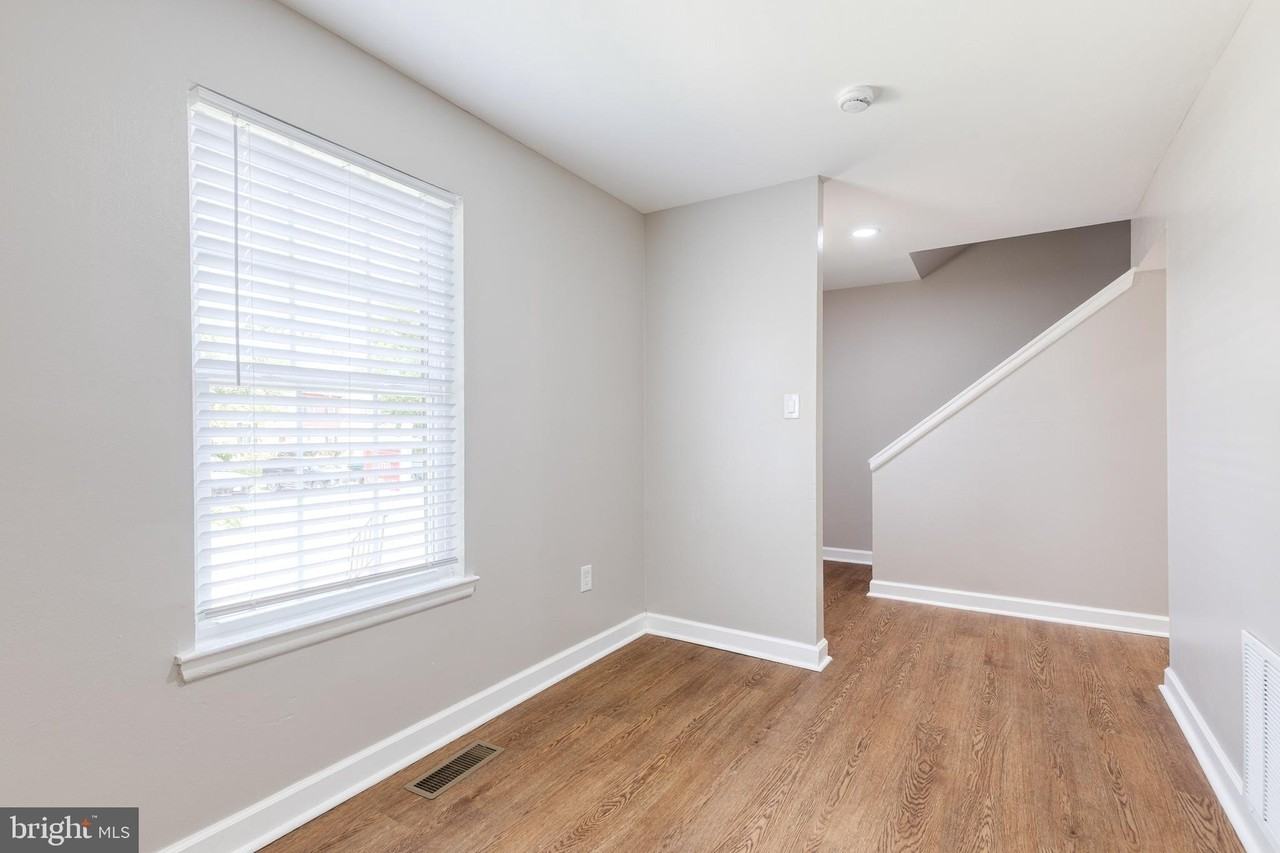 1869 Robin Ct - Photo 7 of 23