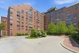 801 S Plymouth Ct Apt 713 #713 - Photo 1 of 1