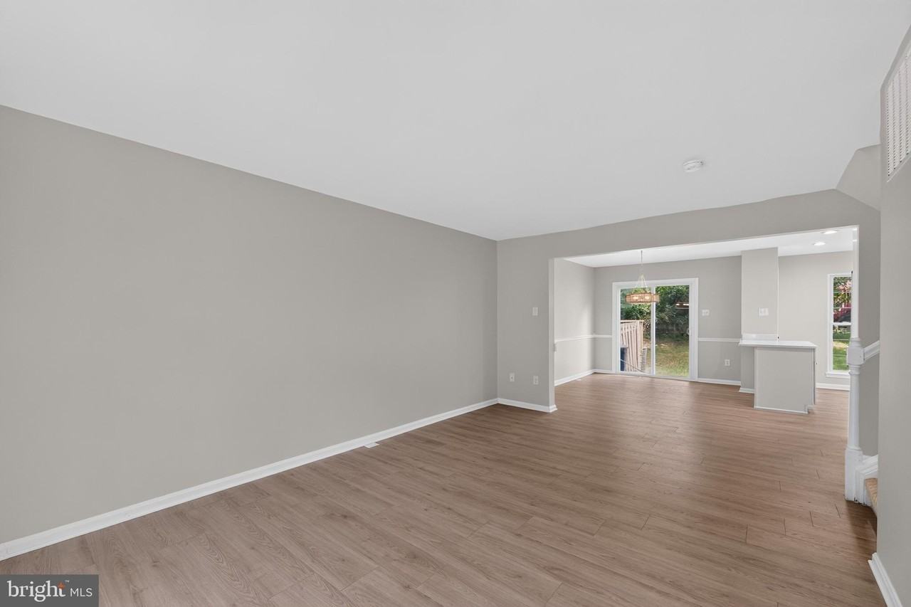 114 Gentlebrook Rd - Photo 4 of 32