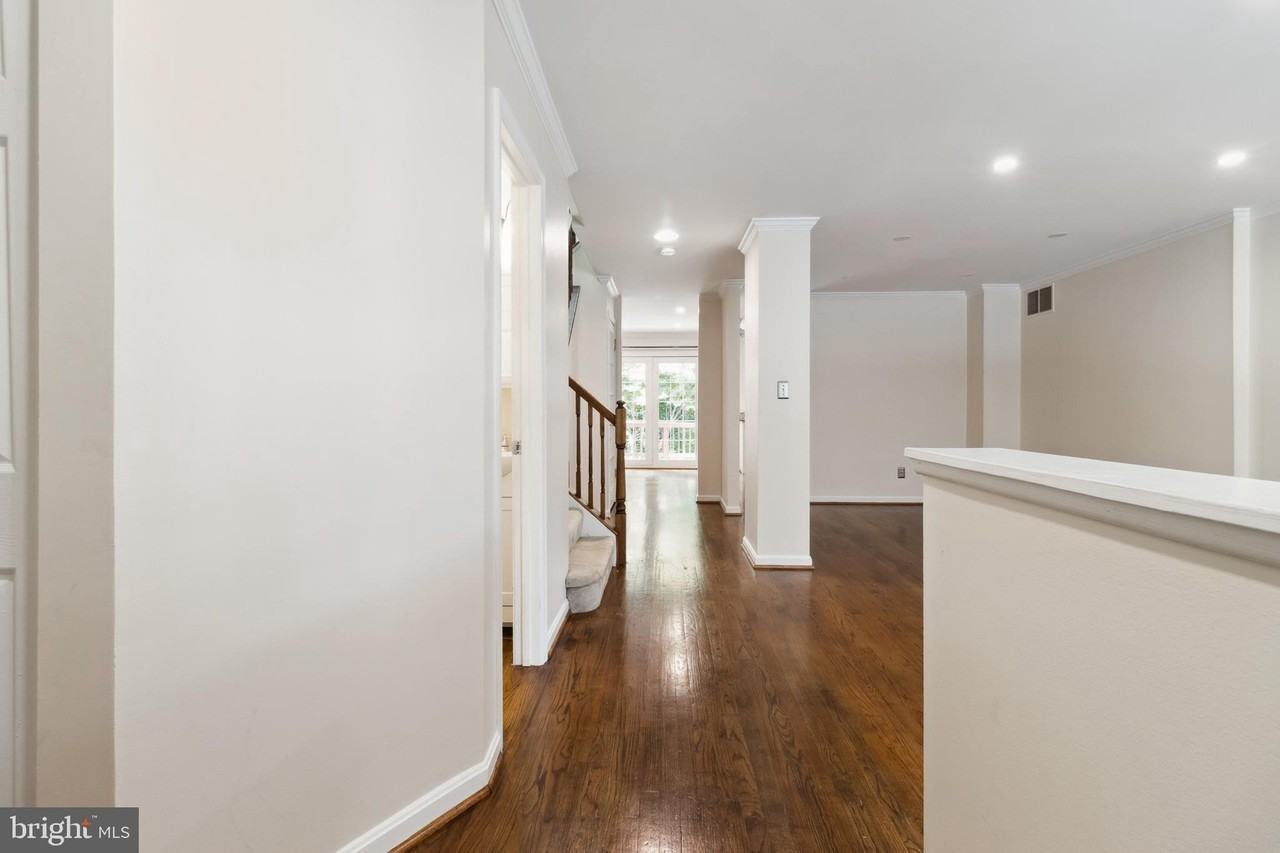 524 Kinsale Rd - Photo 2 of 22