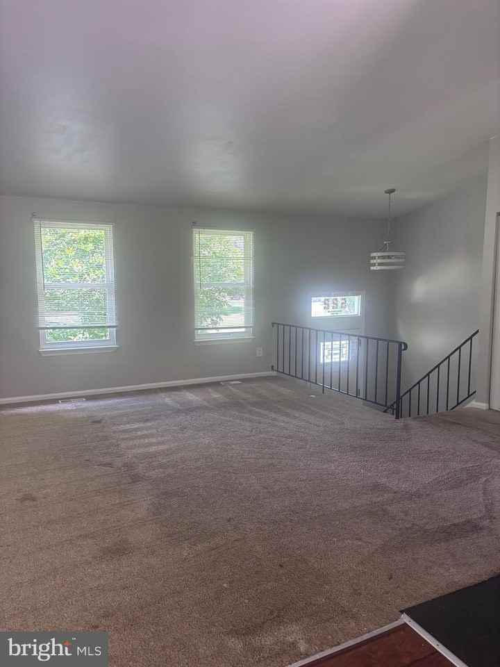 522 Brighton Pl - Photo 3 of 15