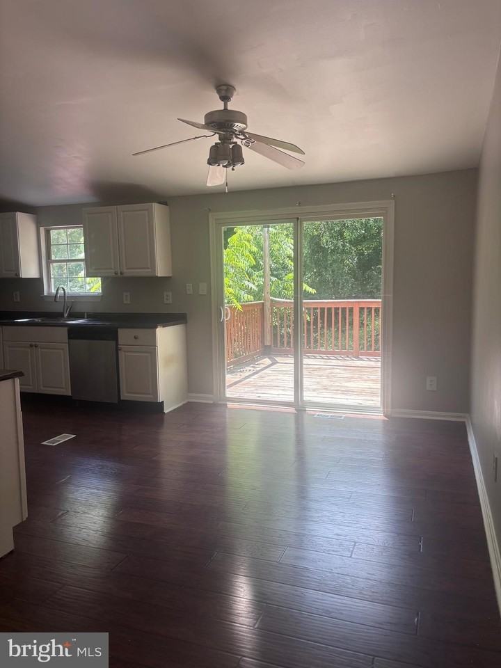 522 Brighton Pl - Photo 5 of 15