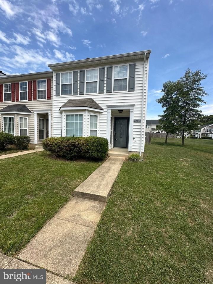 2389 Hazelwood Ct - Photo 6 of 39
