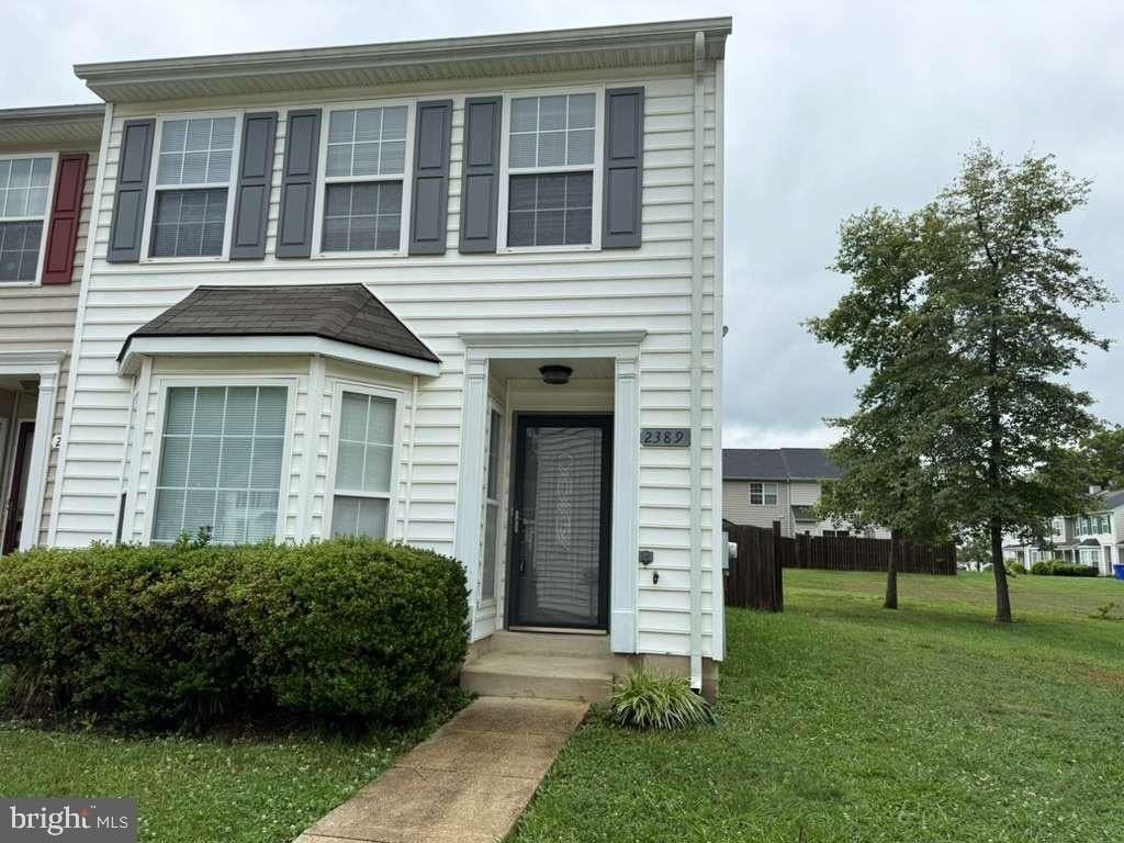 2389 Hazelwood Ct - Photo 7 of 39