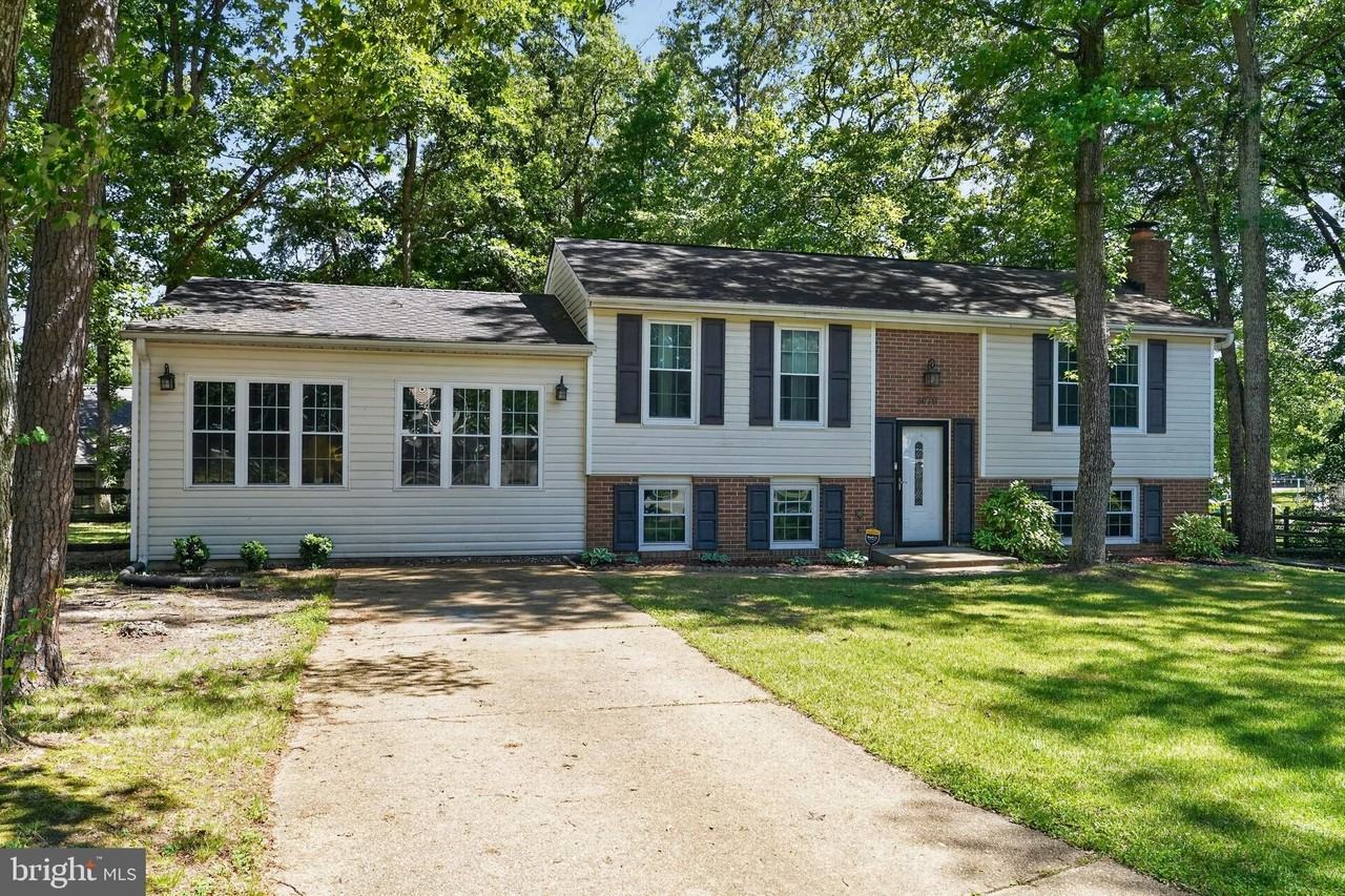 3079 Dorsey Ct - Photo 2 of 36