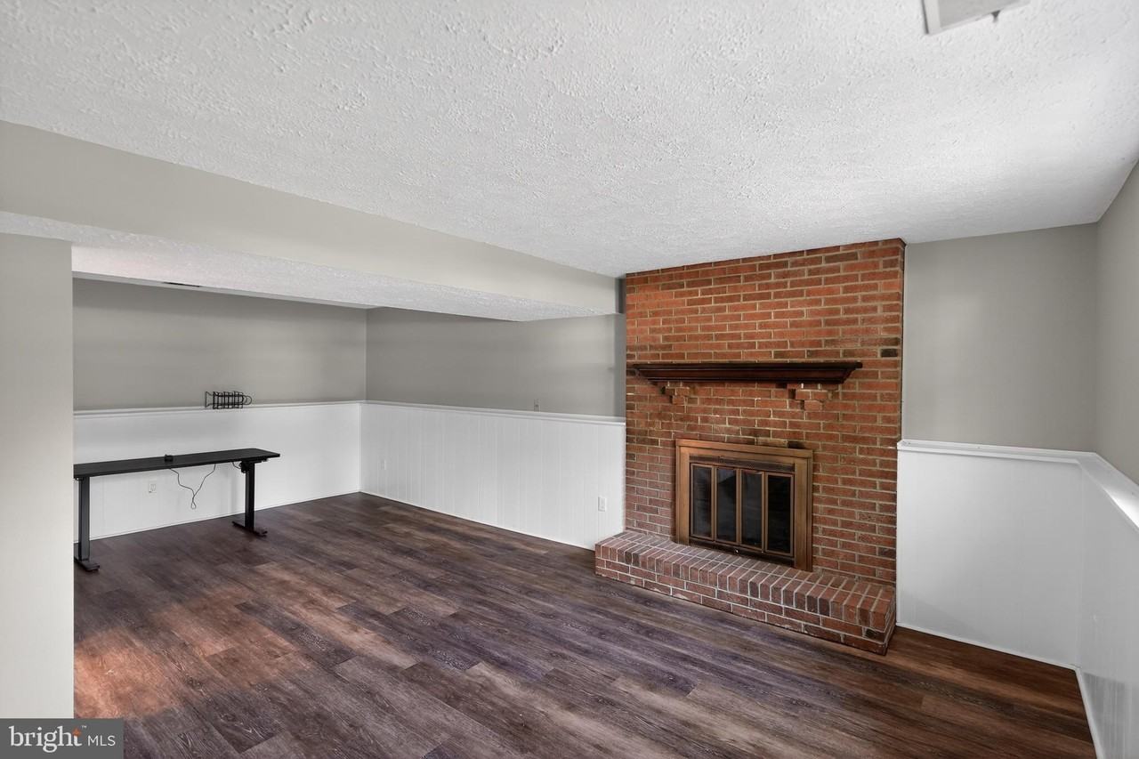 3079 Dorsey Ct - Photo 4 of 36