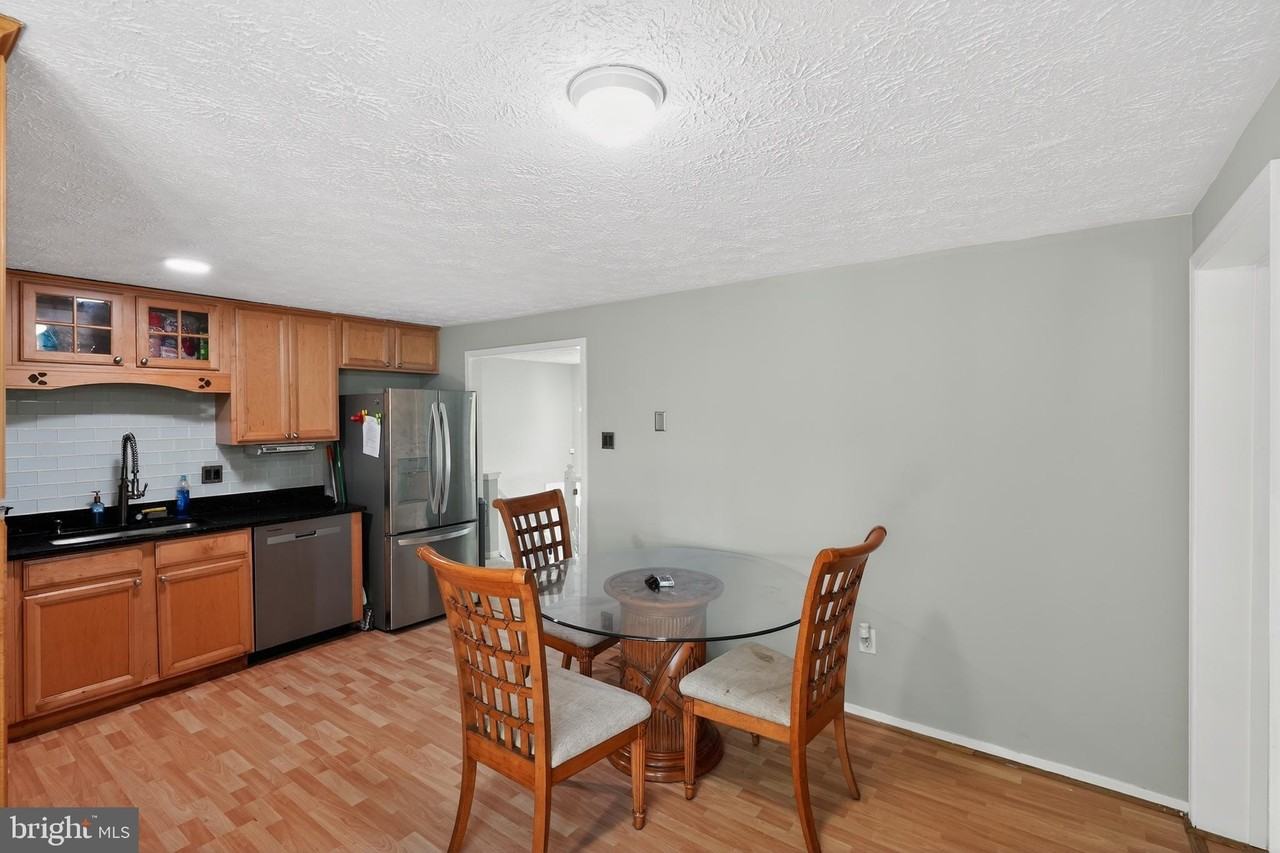 3079 Dorsey Ct - Photo 7 of 36