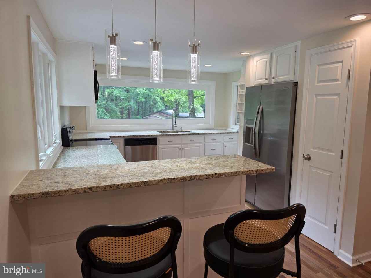 2203 Forestside Dr - Photo 2 of 10