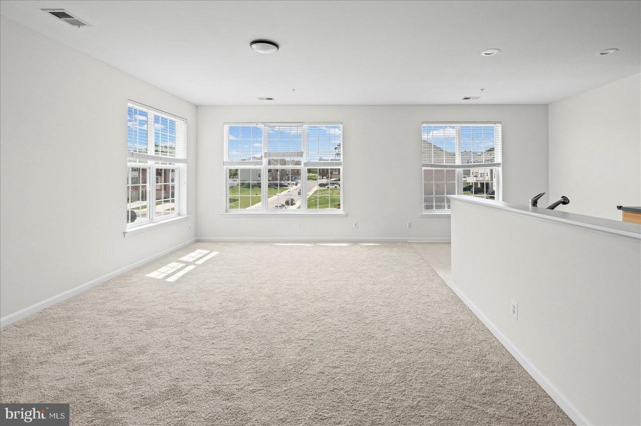 1670 Mohegan Dr #B - Photo 7 of 44
