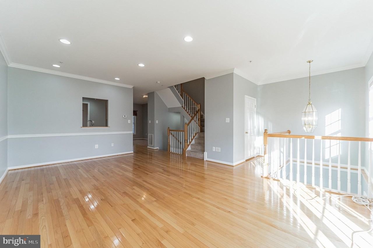 4858 Lee Hollow Pl - Photo 3 of 30